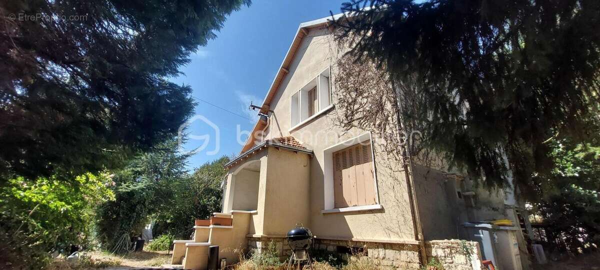 Maison 5 pièces • 4 chambres • 102 m² • Terrain 691 m² • Poitiers - photo 7