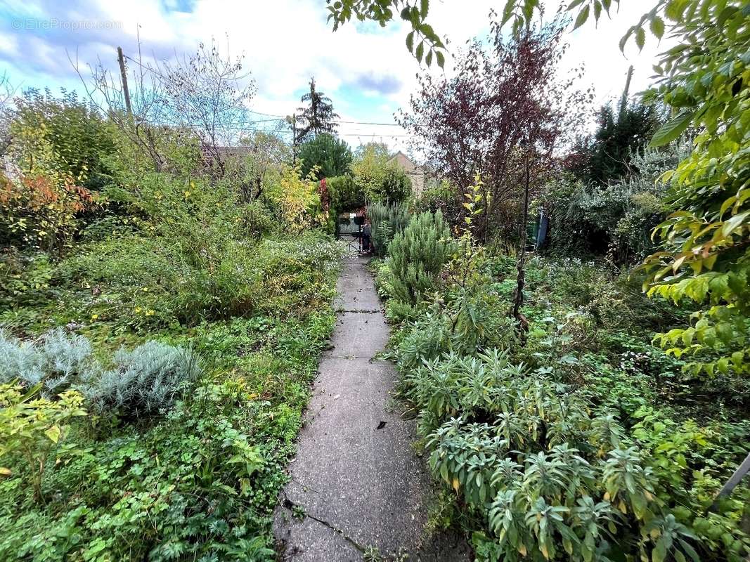 Maison à NEUILLY-SUR-MARNE