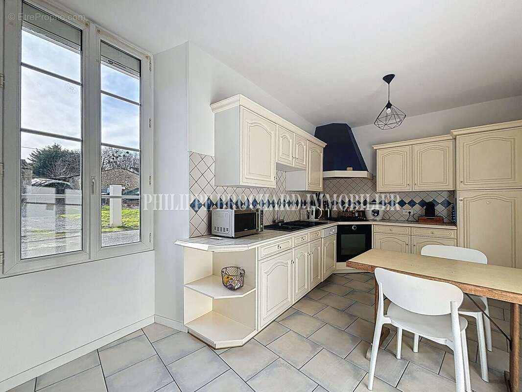 Maison à MAREUIL-SUR-LAY-DISSAIS