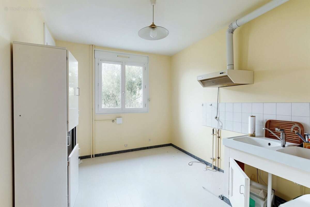 Maison à AMBARES-ET-LAGRAVE