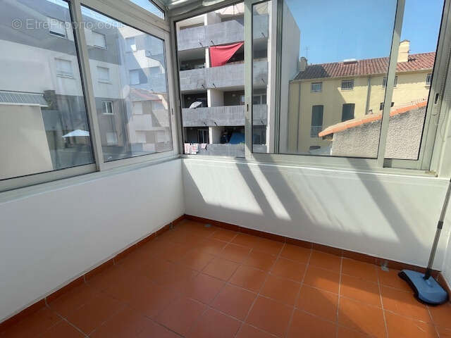Superbe T3 avec terrasse proche centre ville PERPIGNAN - photo 4