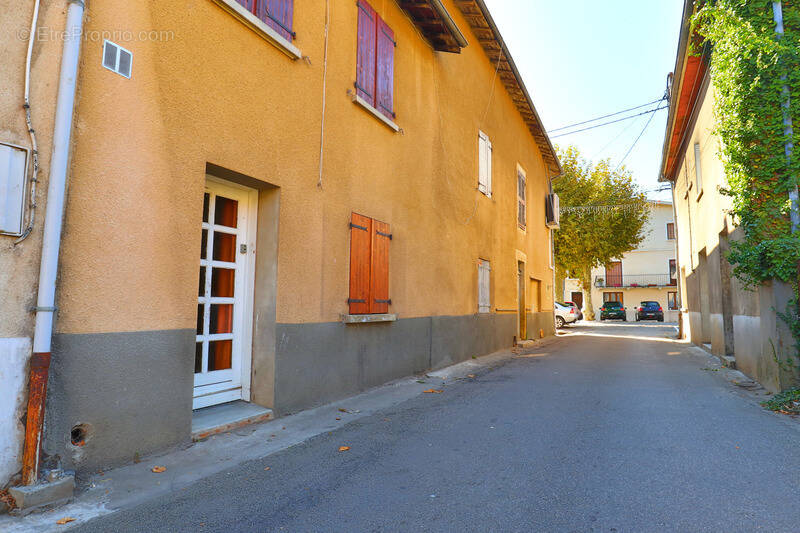 Maison à BEAUREPAIRE