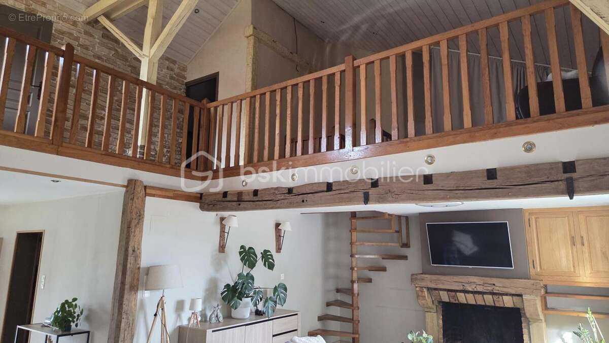 Maison à BOURG-FIDELE