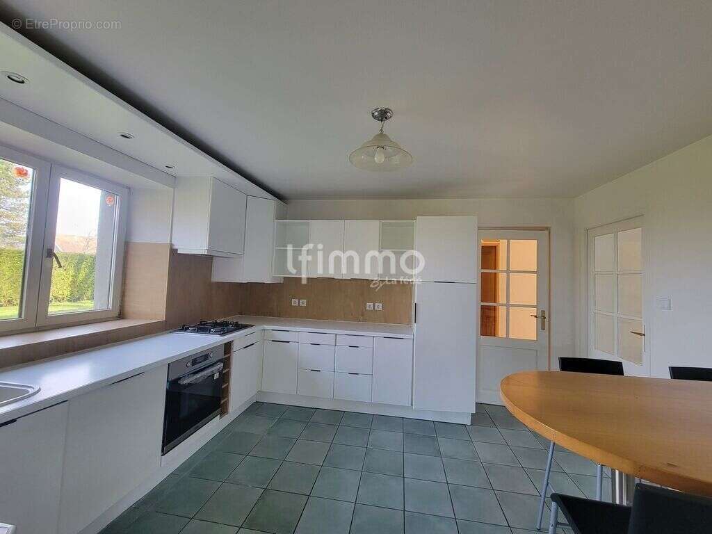 En exclusivité    Maison familiale - photo 4