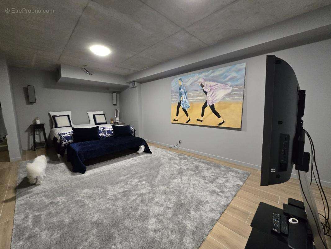 Appartement à VILLE-D'AVRAY