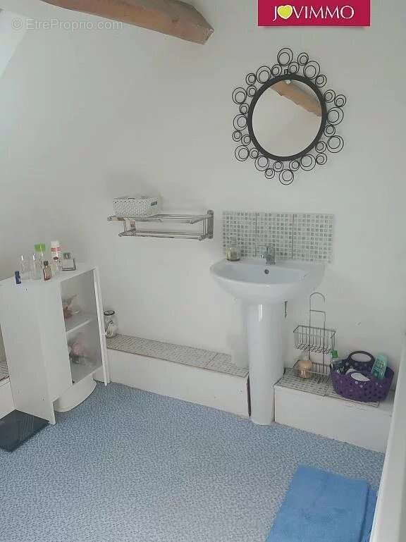 Maison à BUXIERES-SOUS-MONTAIGUT