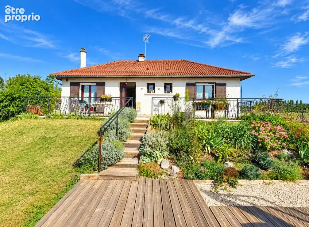 Photo Maison à Tignieu-Jameyzieu au prix de 269 900€