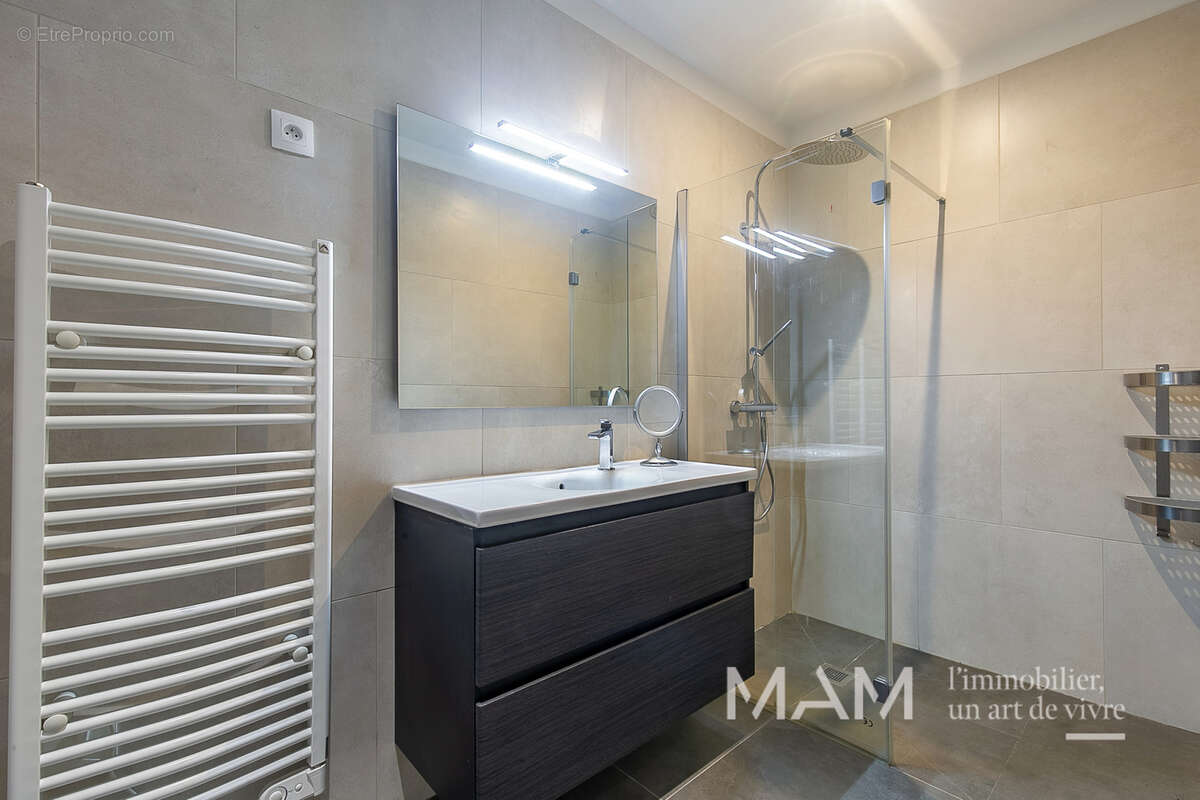 Appartement à MARSEILLE-12E