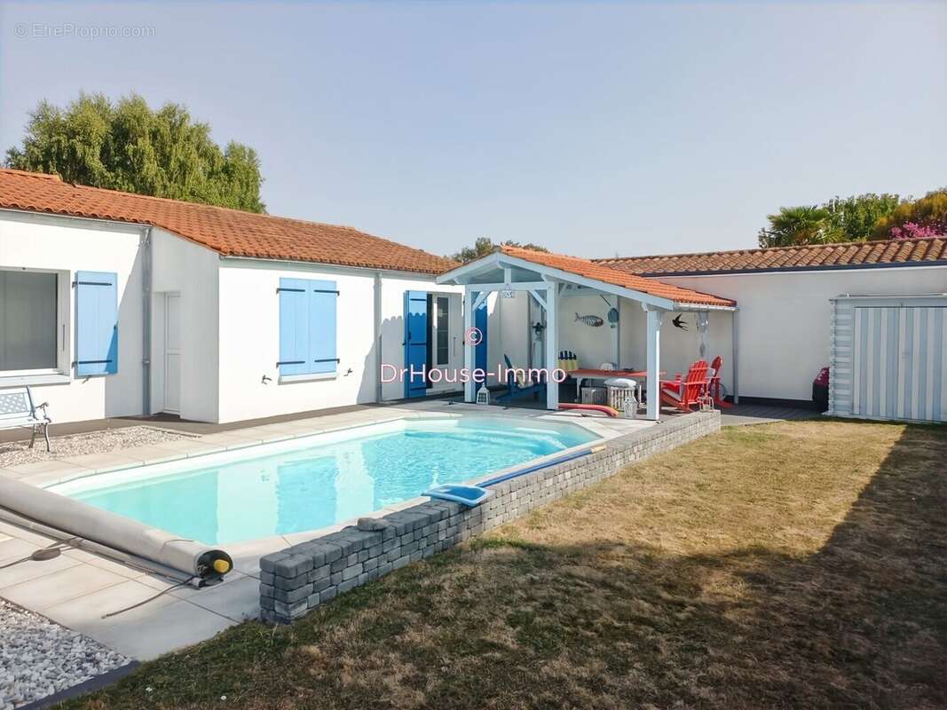 Maison à DOMPIERRE-SUR-MER