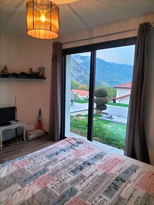 Maison à PONT-EN-ROYANS