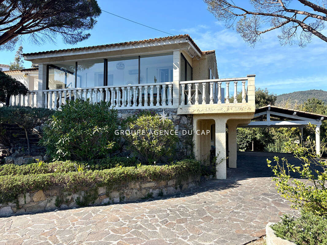 Maison à LES ISSAMBRES