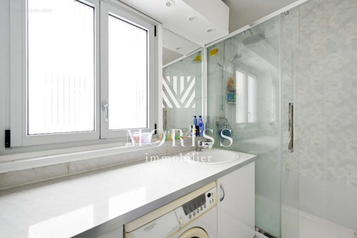 Appartement à PARIS-11E