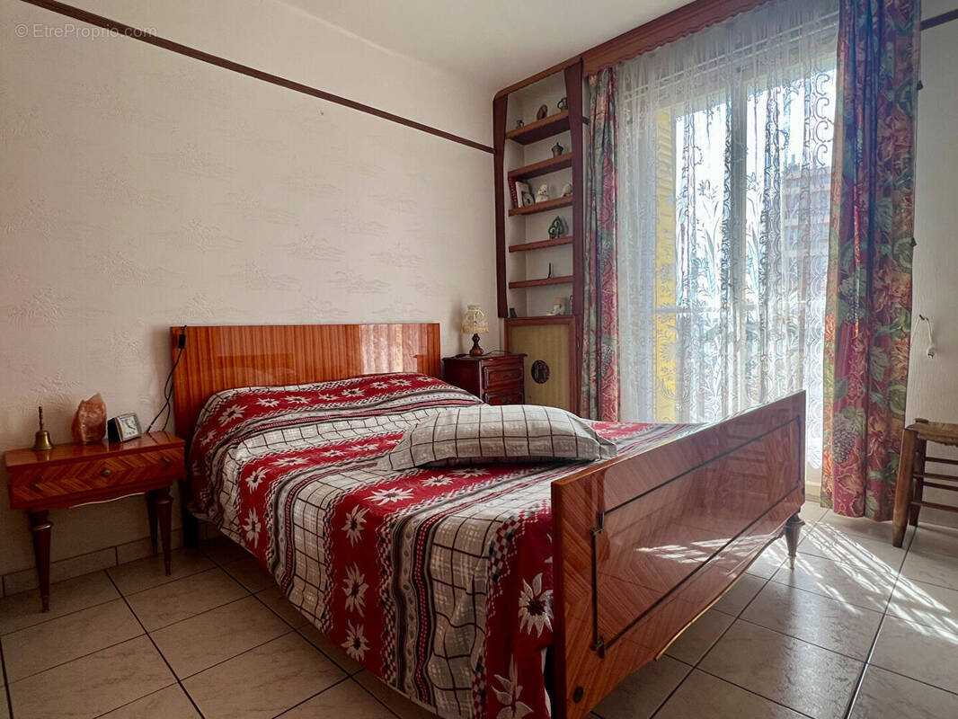 Appartement à MARSEILLE-15E