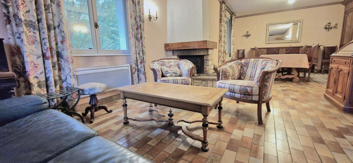 Maison à CHATEAUGAY