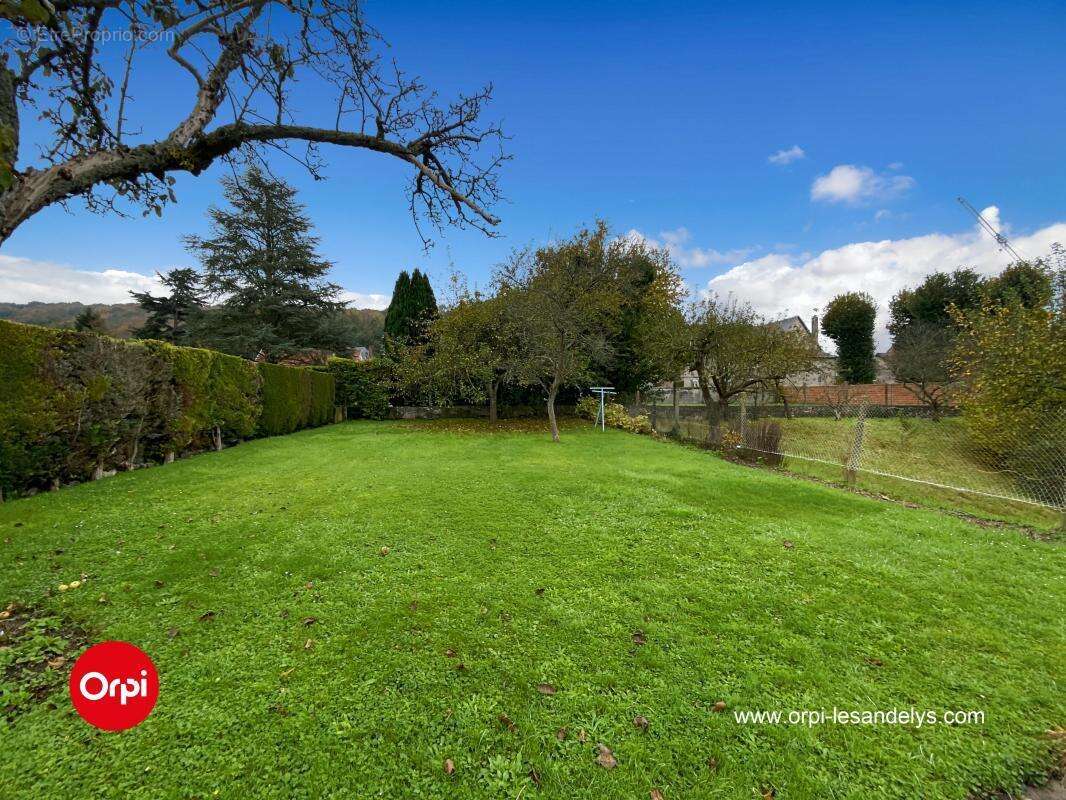 Maison à FLEURY-SUR-ANDELLE