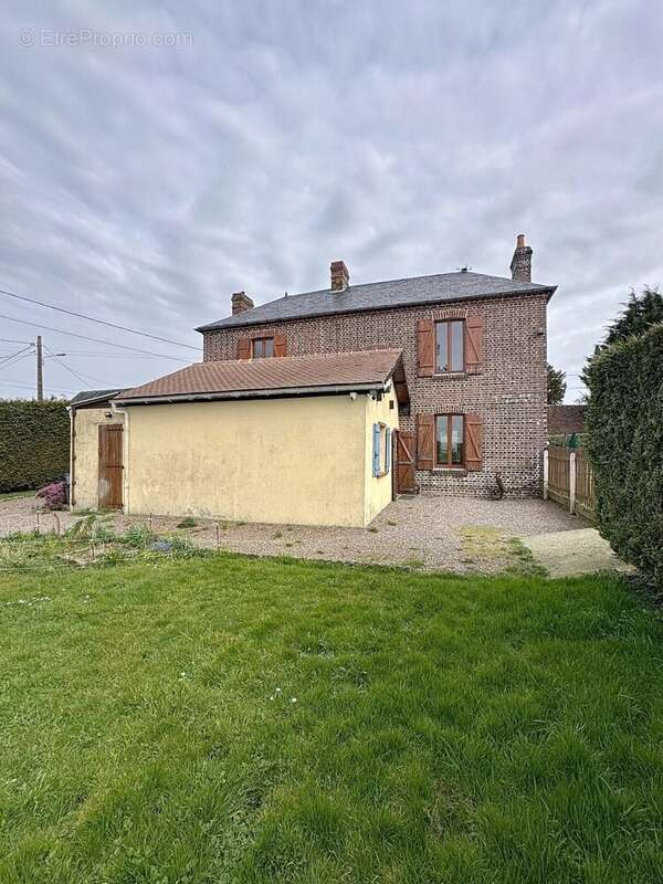 Maison à CASTILLON-EN-AUGE