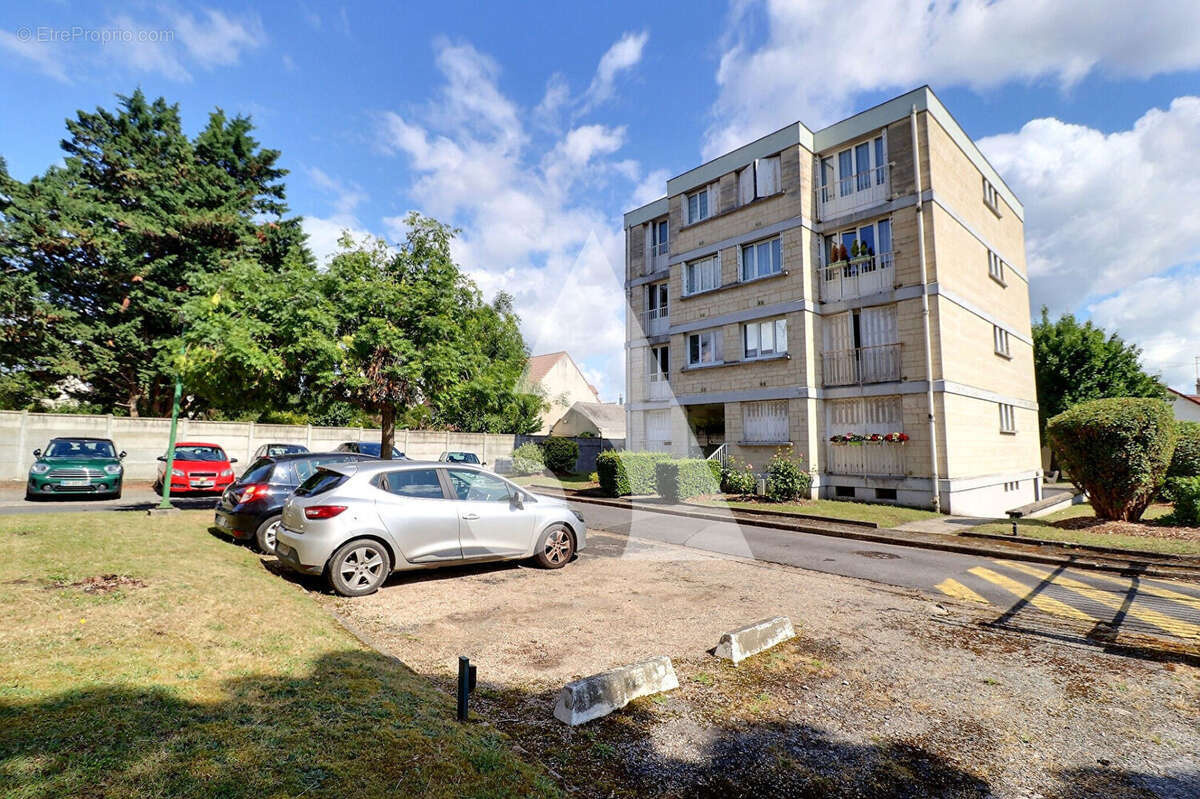Sannois centre-ville au calme F3 - photo 3