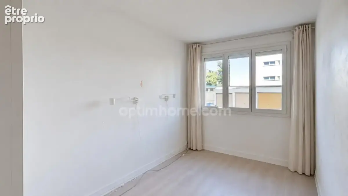 MAISONS-ALFORT Centre – Appartement de 67 m² avec 2 ou 3 chambres, parking et cave - à 10 minutes du RER D - photo 4