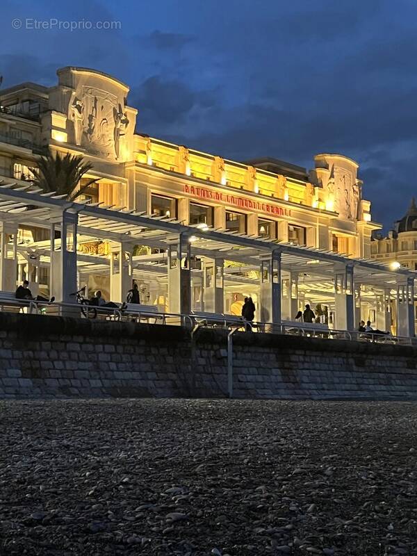 Parking à NICE
