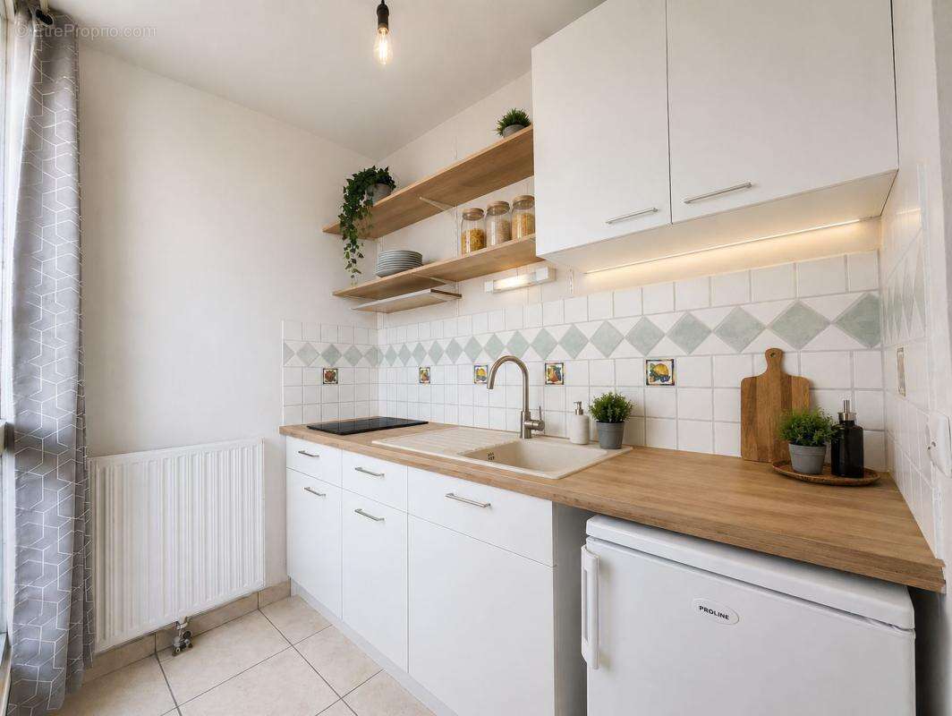 Studio avec balcon, ascenseur et parking - photo 3