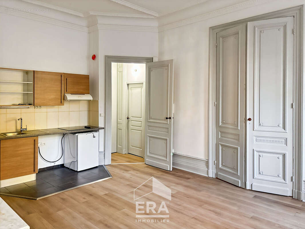 Appartement à BORDEAUX