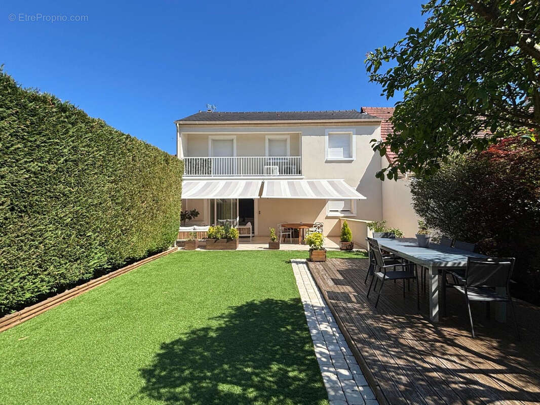 Maison à SAVIGNY-SUR-ORGE