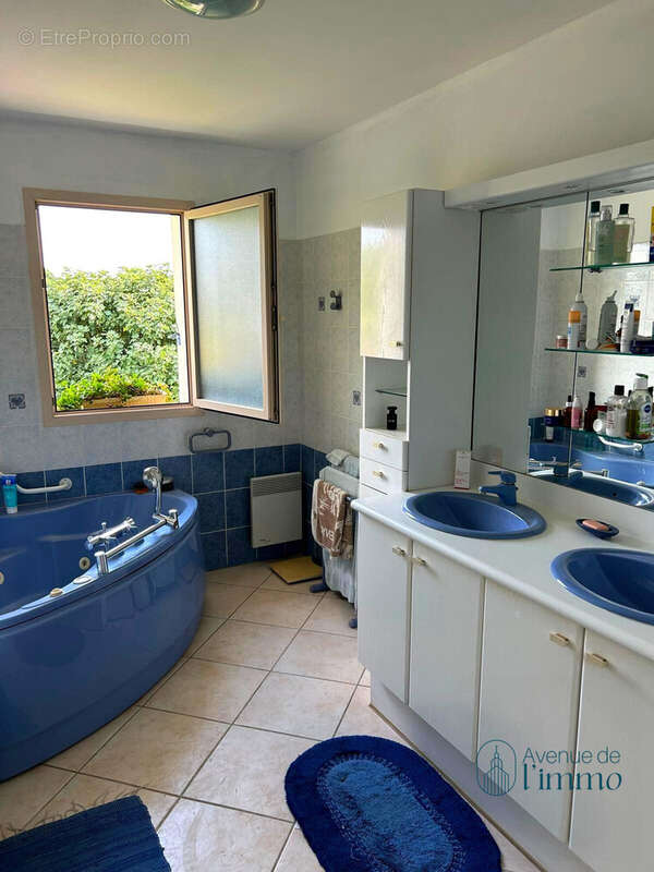 Maison 169 m² à Les Rosiers-Sur-Loire  - photo 9