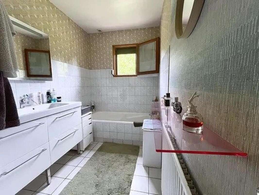 Maison 101 m² à Yvrench  - photo 8