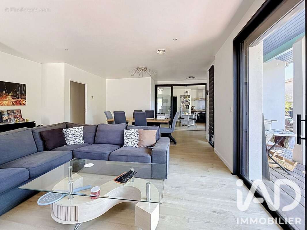 Maison 127 m² à Saint-Genies-De-Fontedit  - photo 8