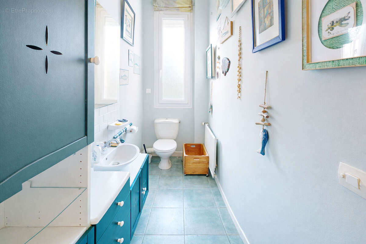 Maison familiale atypique avec piscine intérieure et espace bien-être - Torcy - photo 11