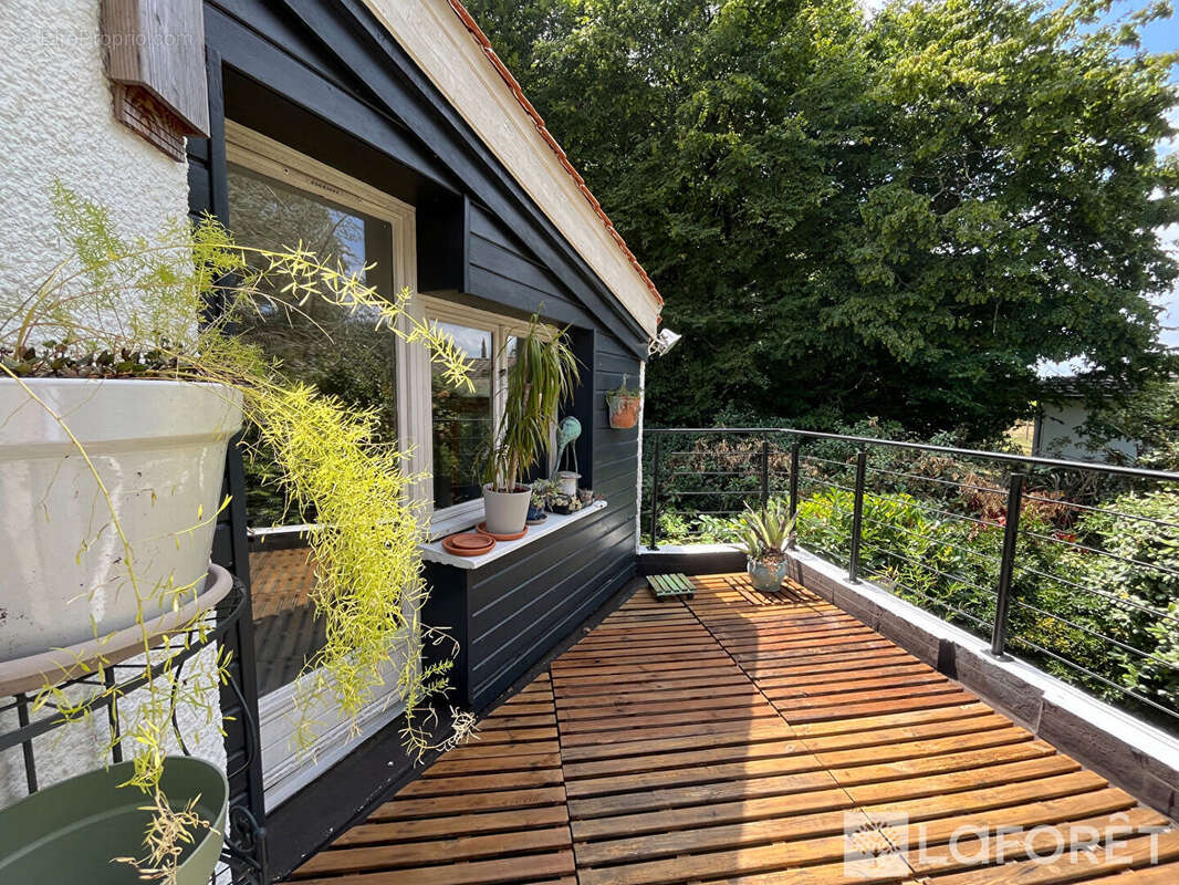 Maison - Golf St Sulpice et Cameyrac - 5 chambres - 196m² - photo 10