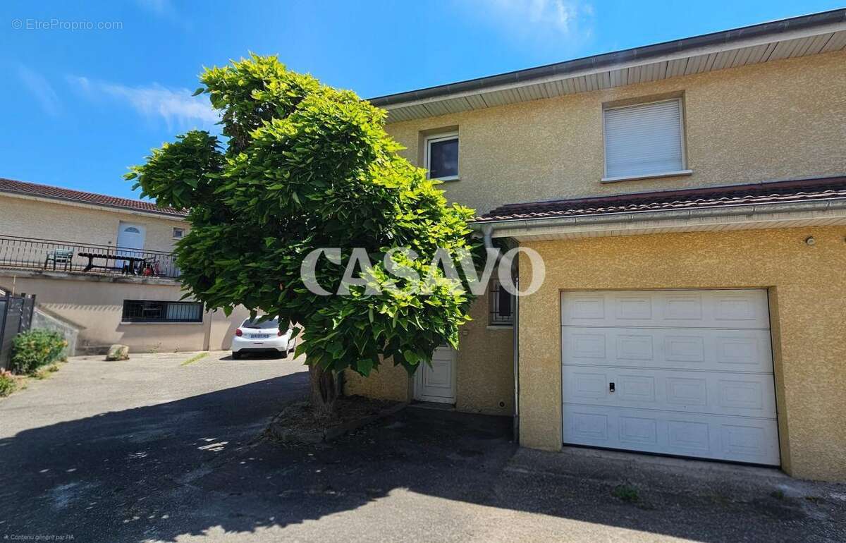 Vente Maison 4 pièces de 112m² - 38290 La Verpillière - photo 5