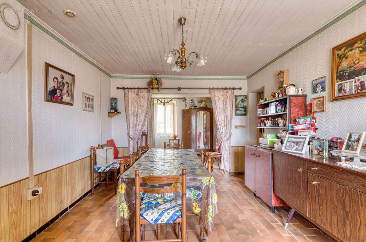 Maison à VILLARS-LES-DOMBES