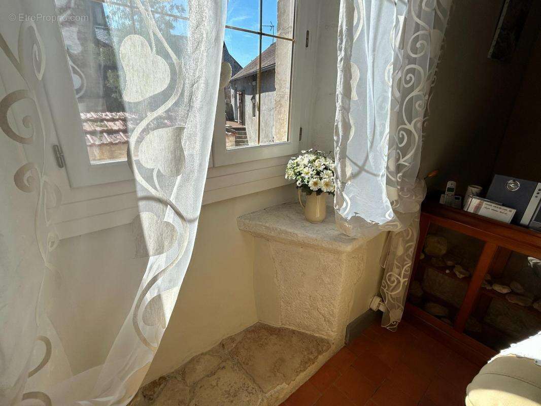 Maison à SAINT-MARCEL