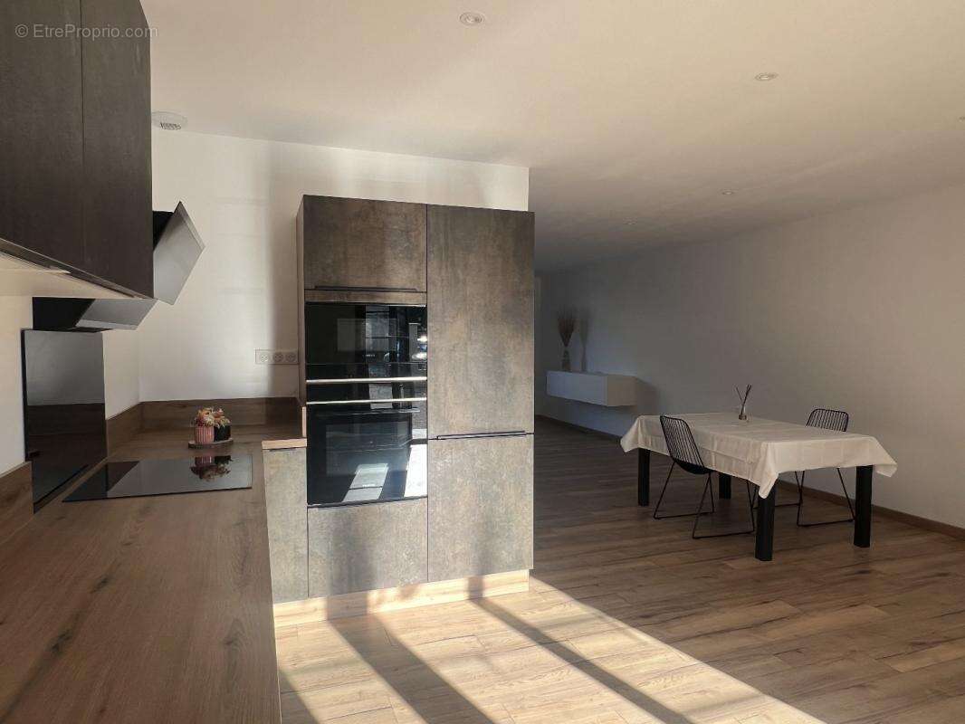 Maison à L&#039;ISLE-SUR-LA-SORGUE