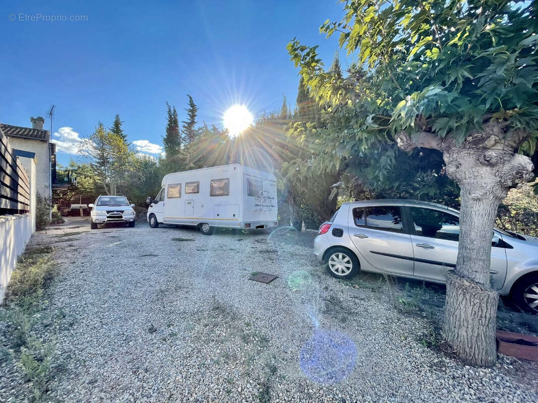 Maison à SAINT-THIBERY