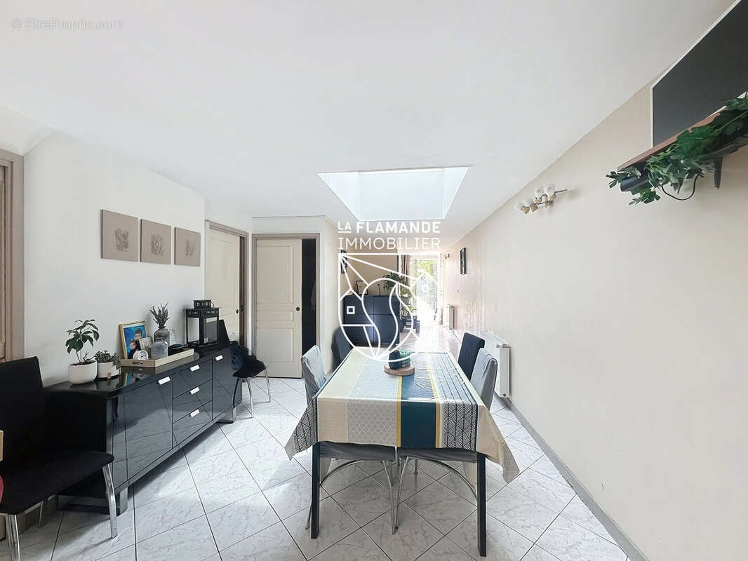 Maison à HAZEBROUCK