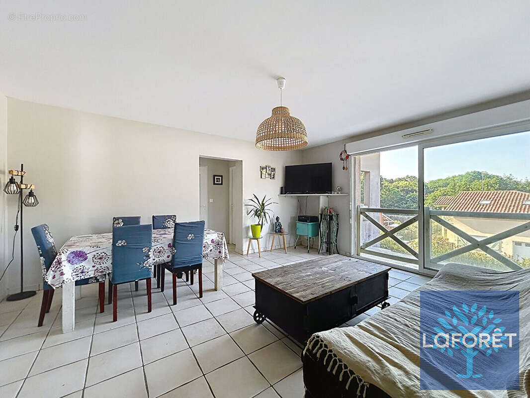 Appartement à SAINT-MARTIN-DE-HINX