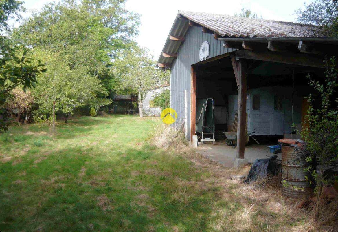Maison à DUN-LE-PALESTEL