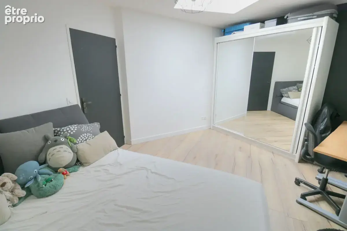 Appartement à vendre à Trélazé avec une terrasse et un garage attenant - photo 5