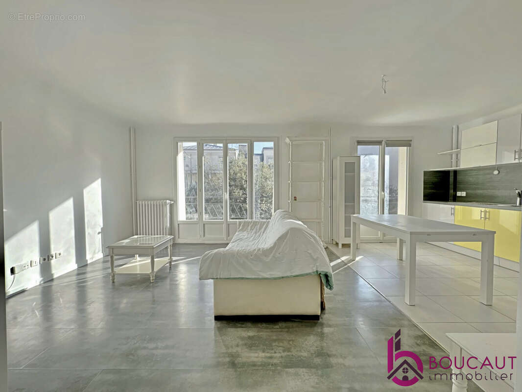 Appartement à LE PLESSIS-ROBINSON