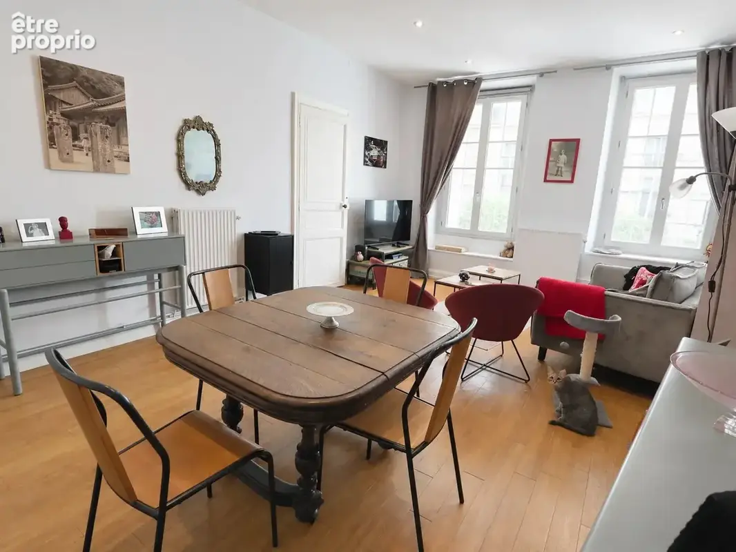 Maison en pierre de 100 m2 Bordeaux Place de la République - photo 2