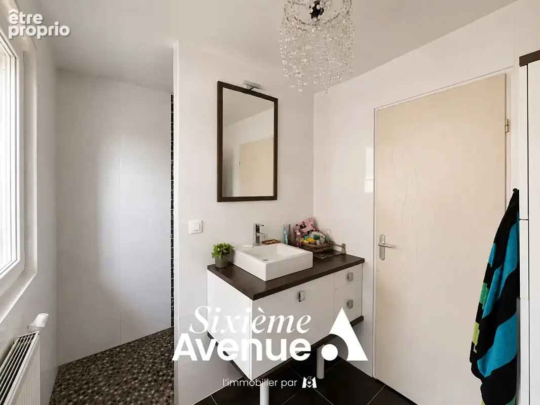 Maison à  vendre de type 7 pièces 165 m2 à Faverolles et Coëmy - photo 8