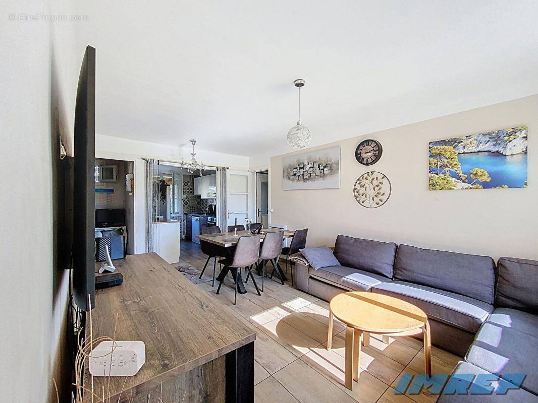 Appartement à MARSEILLE-9E