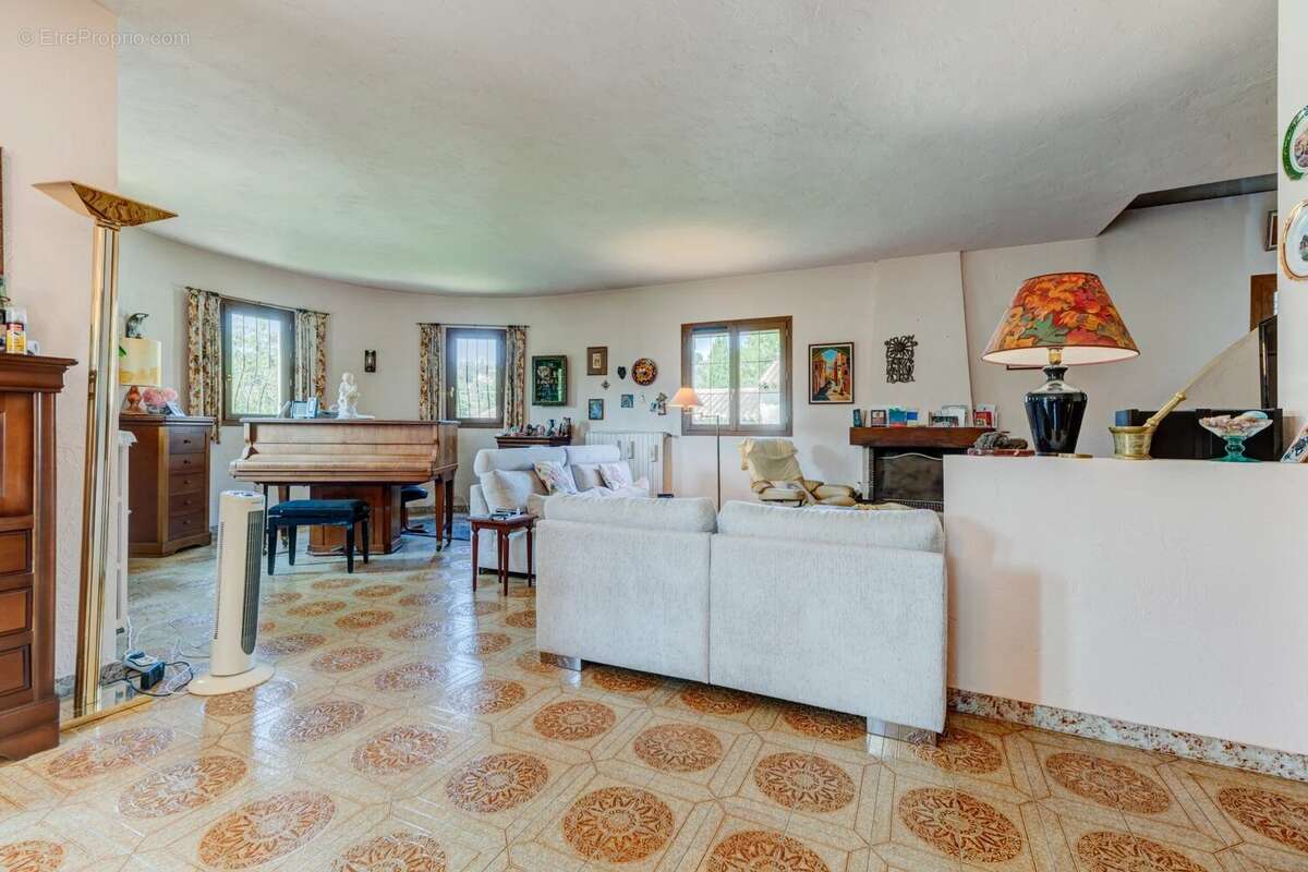 Maison à LA COLLE-SUR-LOUP