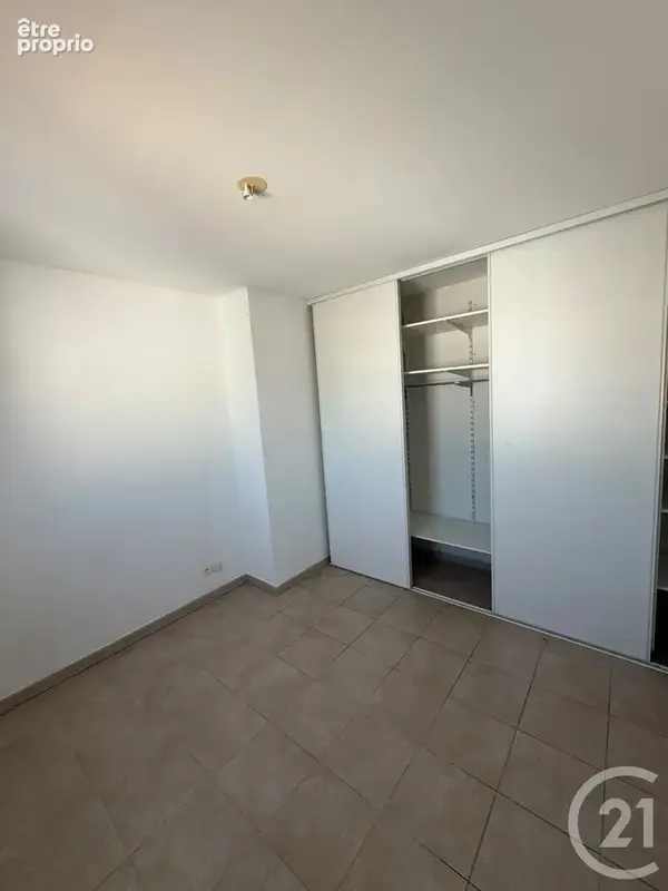 Appartement 3 pièces 65 m² à vendre à Marseille-4e (13004) - photo 7