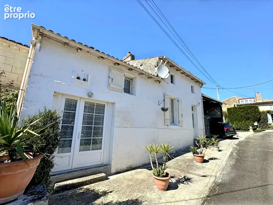 Propriété du 19e - deux logements indépendants - piscine et terrain de 1,1 ha – estuaire de la gironde. - photo 19