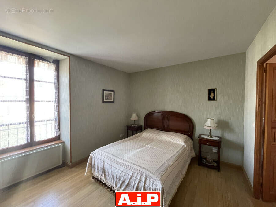 Maison à LA CAILLERE-SAINT-HILAIRE