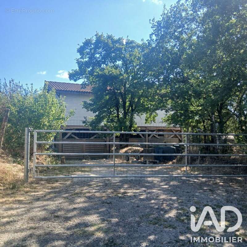 Maison 86 m² à Lisle-Sur-Tarn  - photo 3