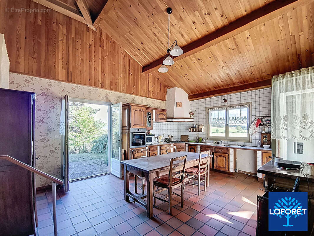 Maison à CHASPINHAC